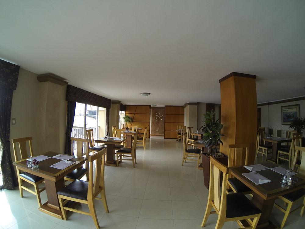 Hotel Santa Monica Cuenca Exterior foto